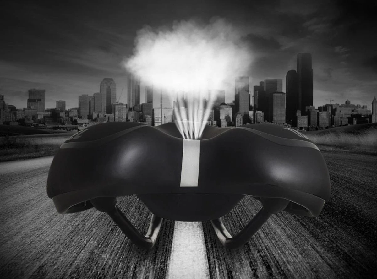 Voltano Trekking Fietszadel - Comfortabel Gel Zadel - Met Uitsparing - Inclusief Zadelstrop - 100% Waterdicht - Unisex - Zwart - Image 6